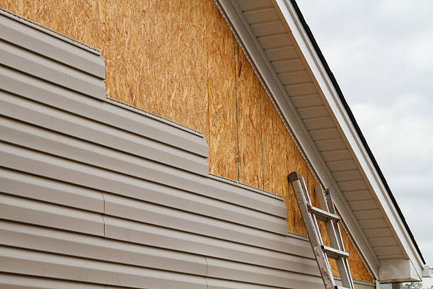 Professional Siding Inspection technician working in Statesville, NC